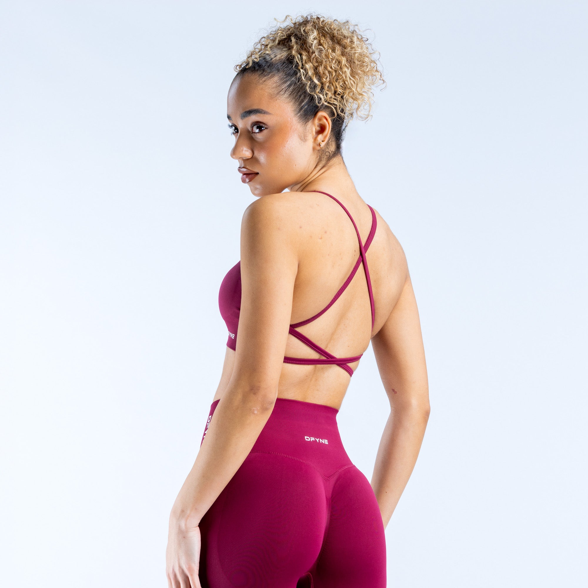 Stanik Sportowy DFYNE Dynamic Backless Damskie Fuksja | 8659-IREBD