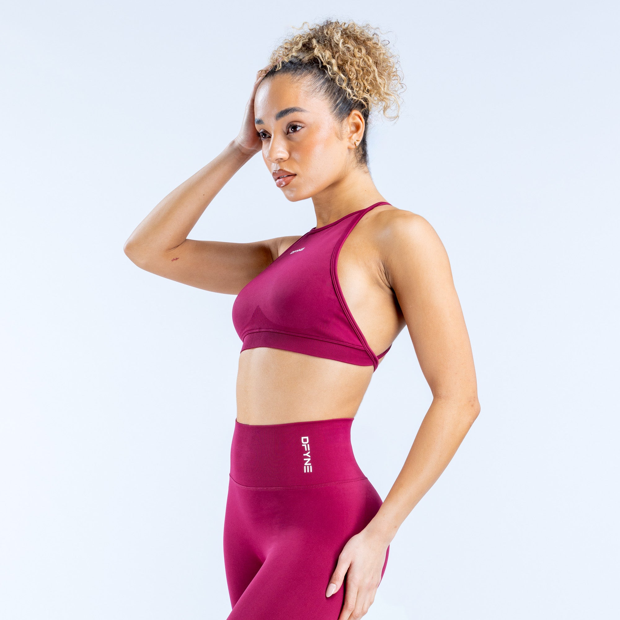 Stanik Sportowy DFYNE Dynamic High Neck Backless Damskie Fuksja | 2965-HNCZL